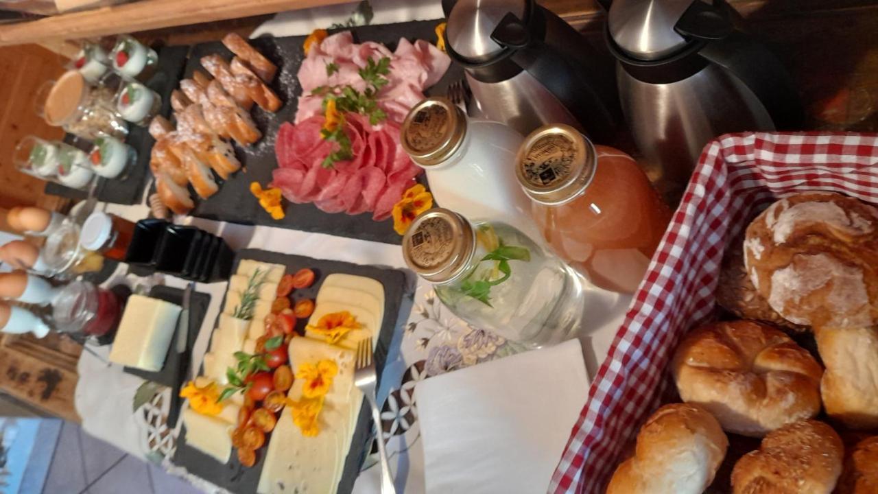 Schweiggerhof -Agriturismo- Farm Holidays Villandro Kültér fotó